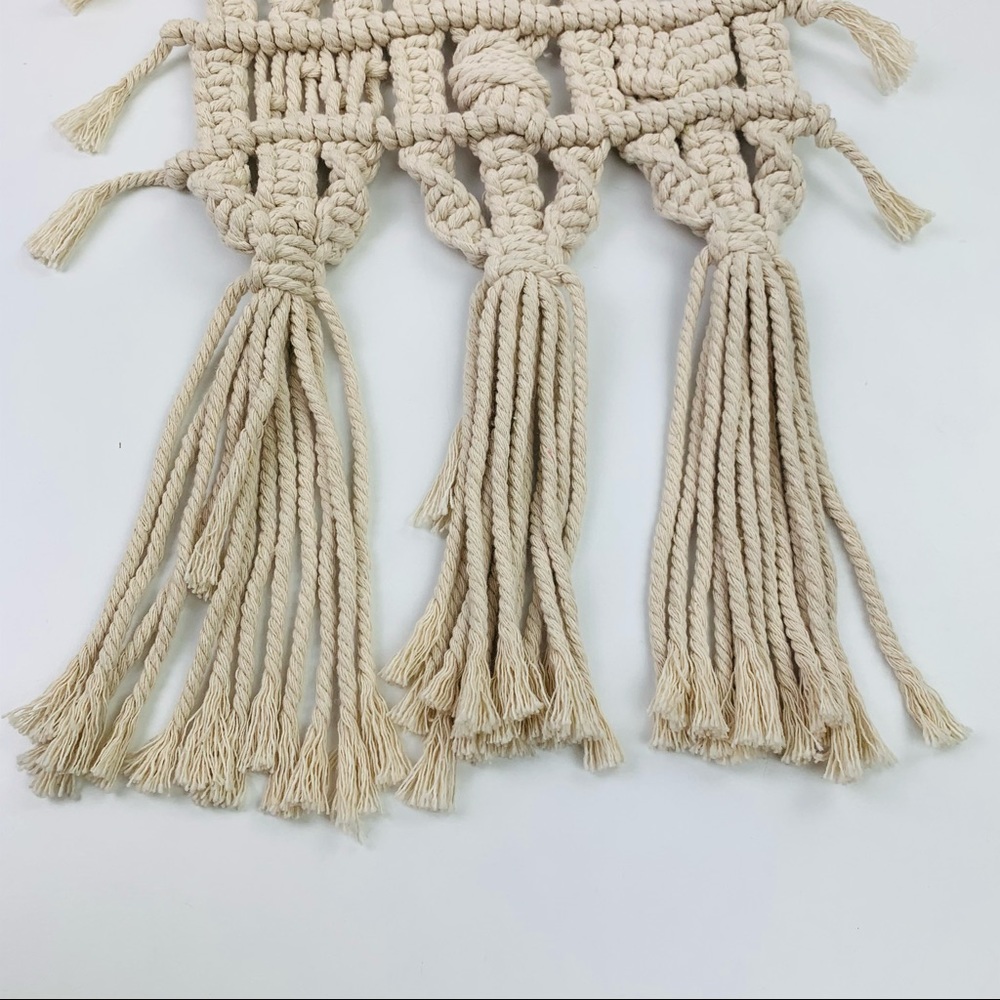 Macrame Wall Hanging Tapestry - Picture 4 of 7